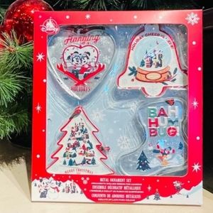 DisneyParks Mickey & Friends Walt's Lodge Holiday Lodge Metal Ornament Set New
